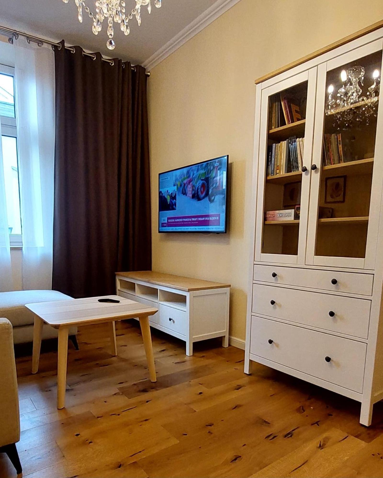 Old Town Comfort Tarnów エクステリア 写真